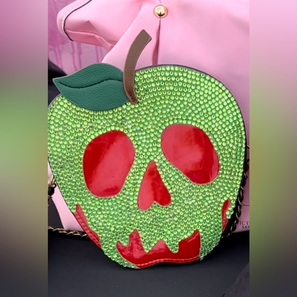POISONED APPLE PURSE -SMALL - Picture 5 of 7